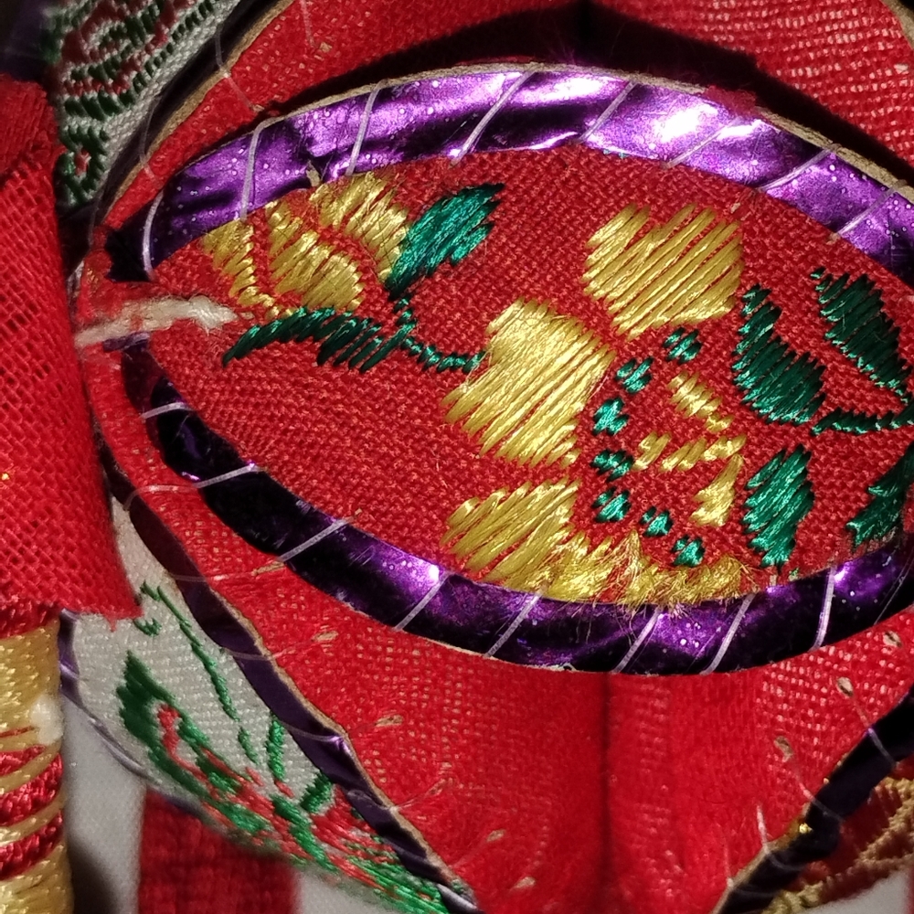 Hand stitch Chinese lovers throwing ball tassels multi color vintage lots detail - Picture 7 of 10